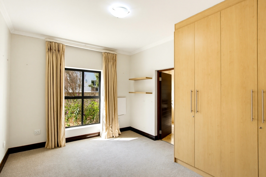 4 Bedroom Property for Sale in Croydon Vineyard Estate Western Cape